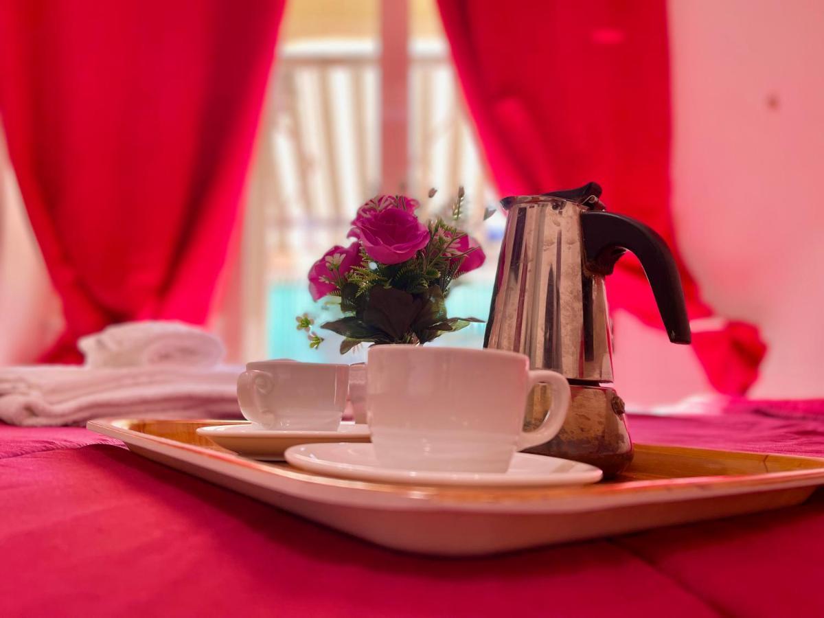 Bed and Breakfast Terrazza Garibaldi à Naples Extérieur photo