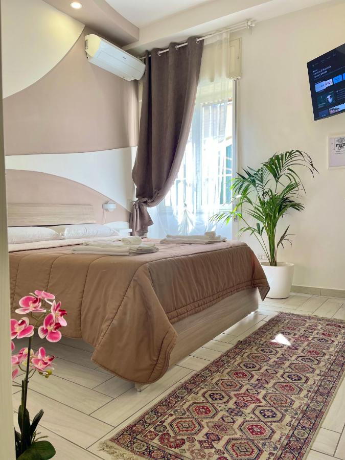 Bed and Breakfast Terrazza Garibaldi à Naples Extérieur photo